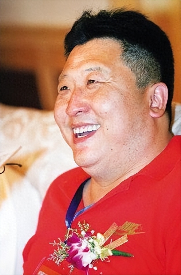 连娶3位徒弟将奥运冠军变主妇逼队员吃禁药教练金炜多离谱