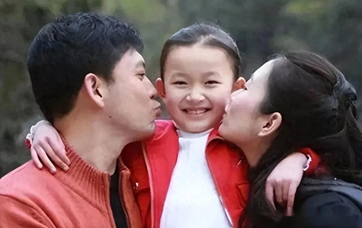 标题范雨见证30岁何政军求婚爱情成本逼近零点