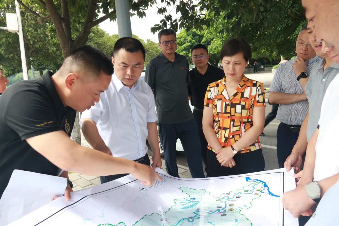 巴蜀政知·绵阳|王华蓉带队赴游仙区开展芙蓉溪巡河督导工作