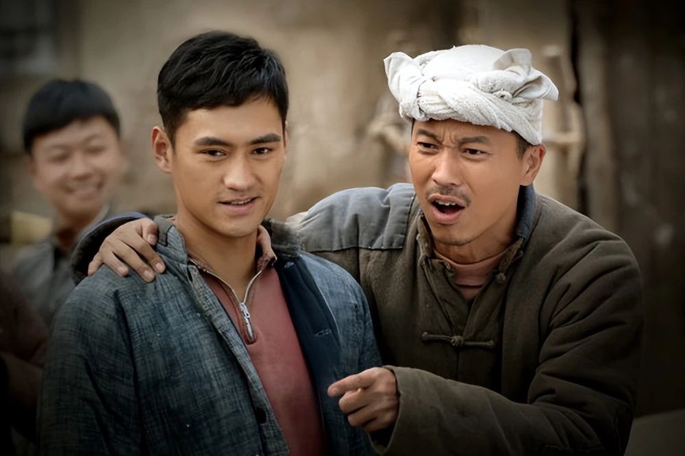 逼哭陈宝国,欺负黄轩和陈晓,气的导演离职,王雷为何如此嚣张?