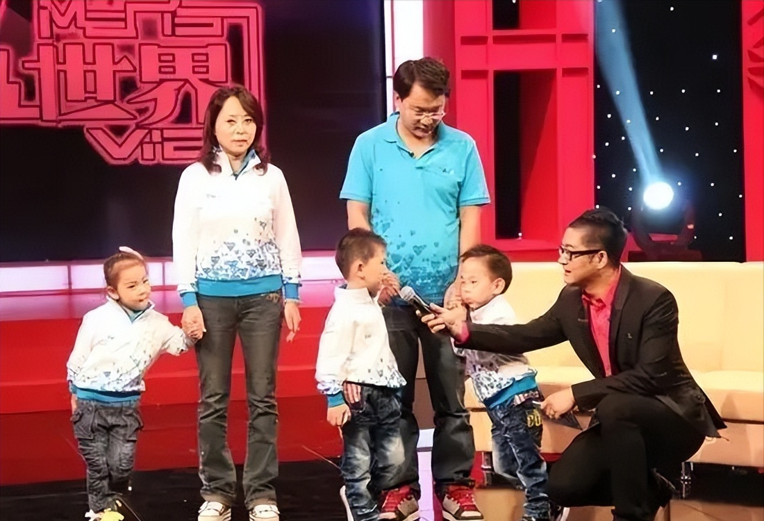 故事:2014年,一名50岁的女老板生下了三胞胎,孩子父亲是小19岁的下属