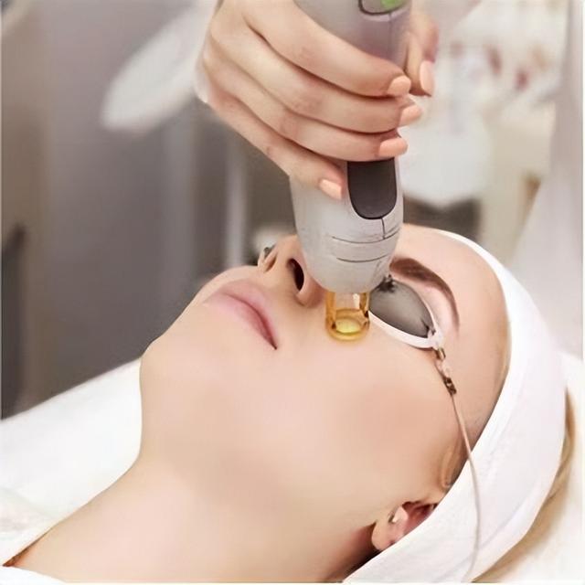 光电美容后,肌肤有哪些反应,如何预防色素沉着,敏感?