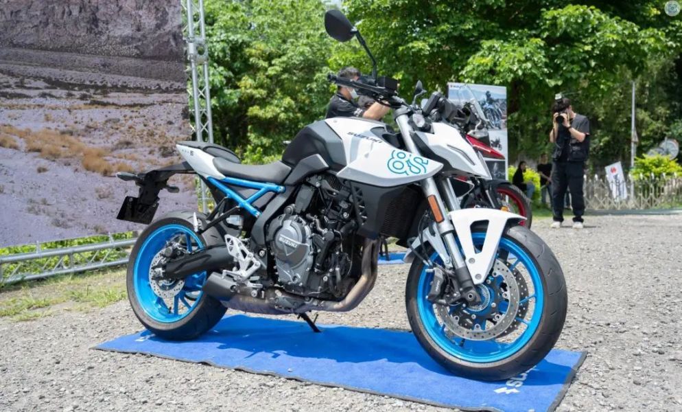 铃木gsx-8s街车台湾上市,售价达40.8万新台币