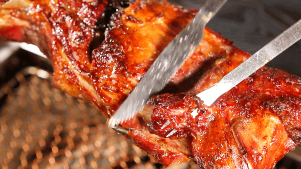 烤羊腿,总是让人难以抗拒,你吃过做spa的羊腿吗