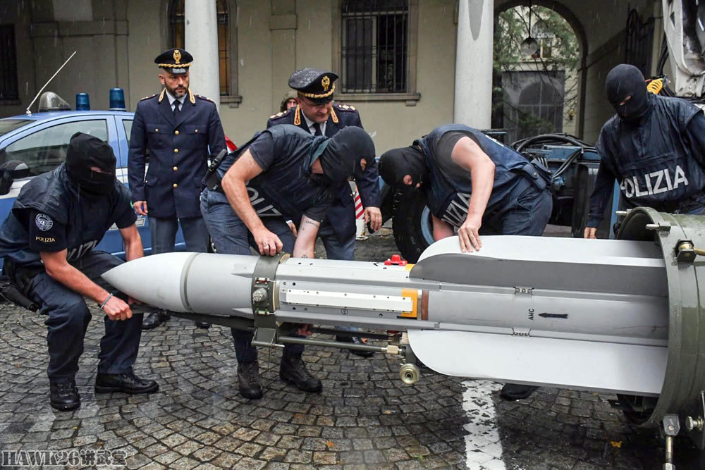 又来一次?美国机场惊现法国制造的空空导弹 新纳粹曾被查获一枚