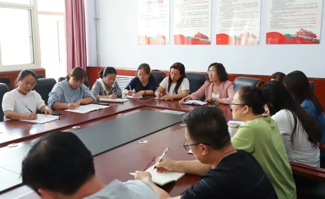 涿鹿县初级中学迎接县教体局教科研中心教学常规视导