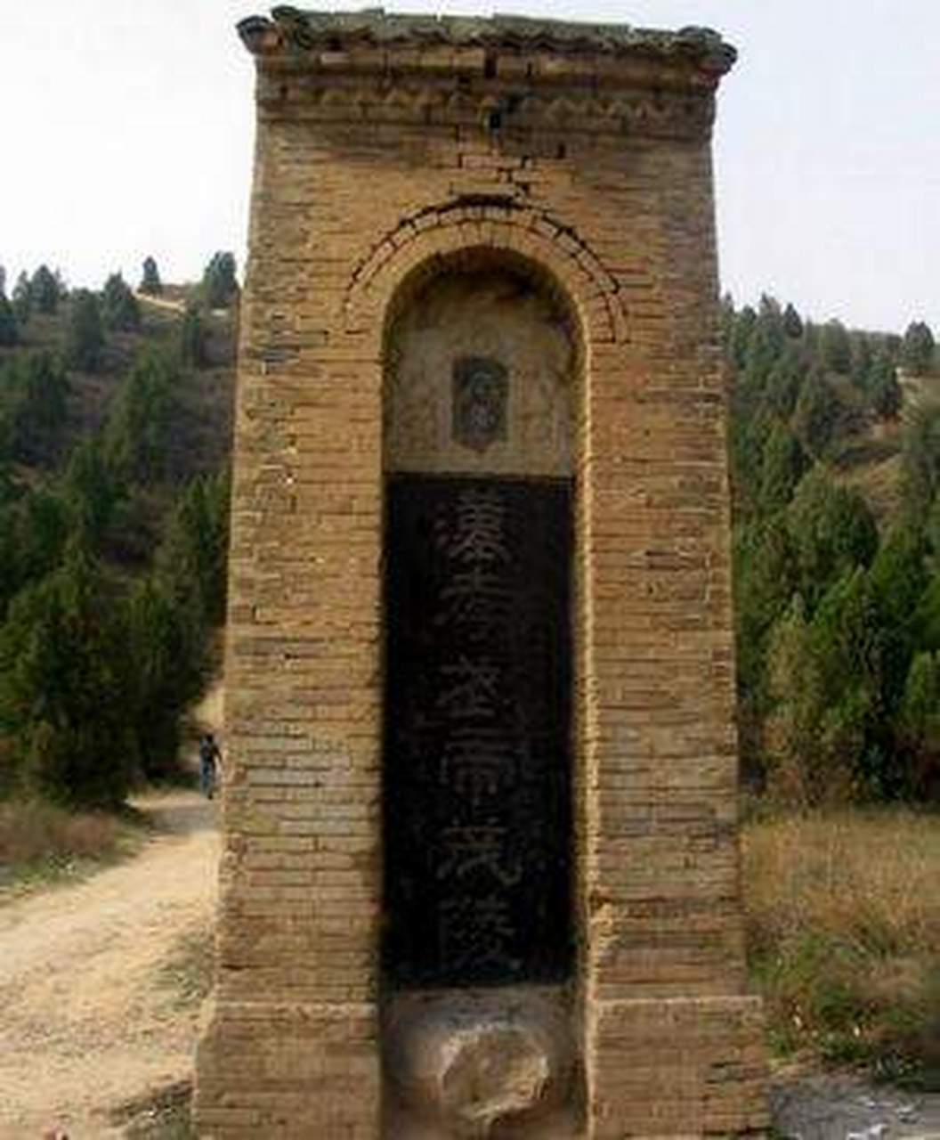 山东地区有很多历史悠久的县城,比如说定陶县,这里可是有着四千年的