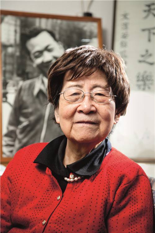 回顾这个外交官生6女:1个瘫痪,两个20岁早逝,1个早夭,1个名作家