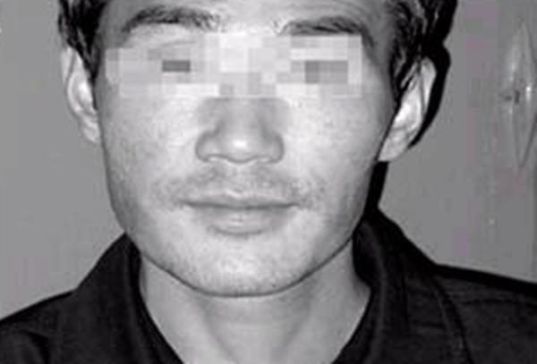 纪实:掏肠恶魔乔建国:花季少女夜路回家,小肠被其从下体掏出