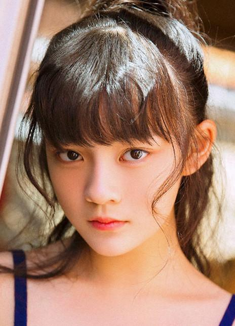 国内00后小花现状,赵今麦开始落后,李庚希或将爆红