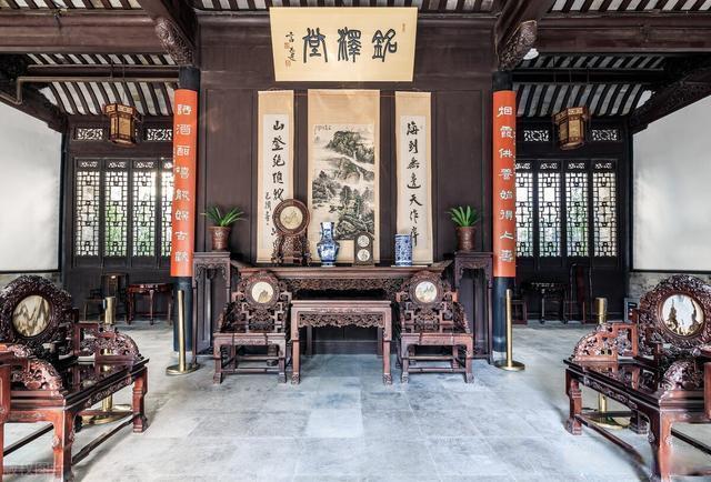 "客厅5不放,人旺家也旺",客厅多大都别在客厅放"这5种"