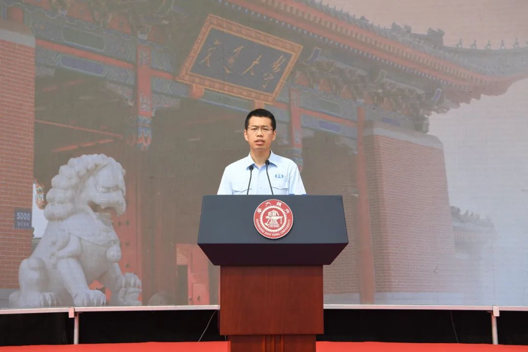 一颗螺丝钉能发出多少光辉?这位交大人用12年青春给出了答案!