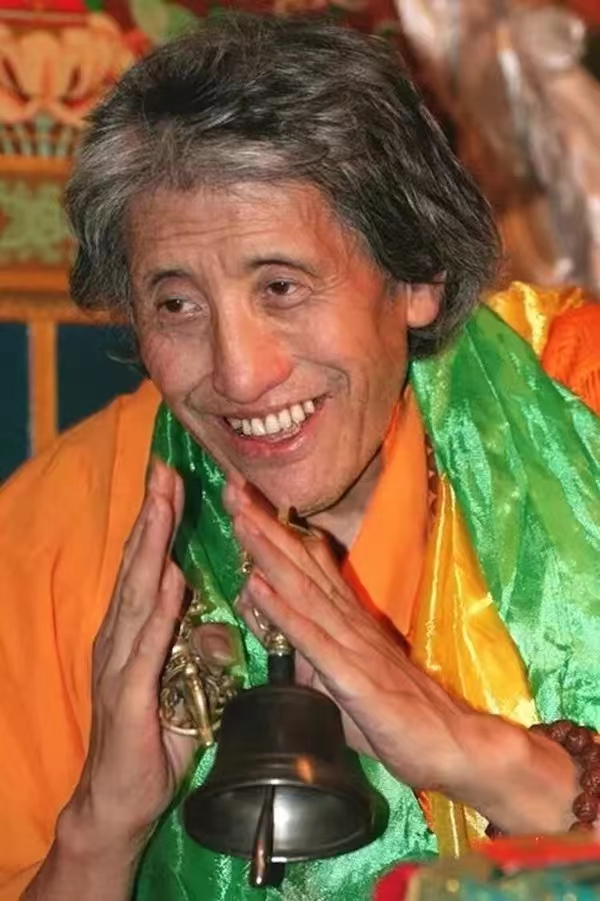 青海土登寺:莲师将苯教寺院改为佛教,八思巴与黑布扎护法的传说