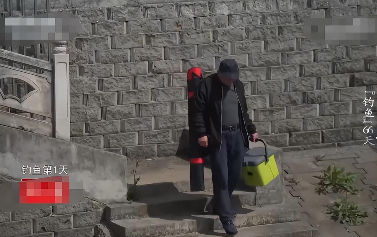 回顾:江苏5旬男子垂钓66天晒成阴阳脸,谁料帮警方侦破一件大案