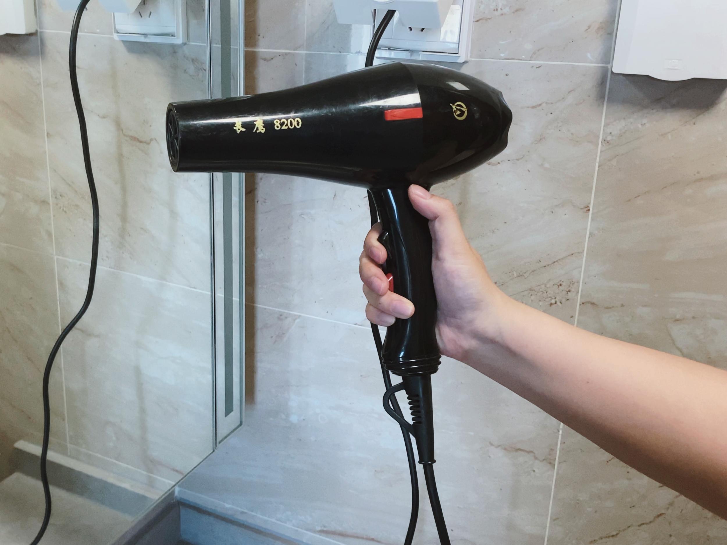 年中断舍离:细数老式吹风机的9宗罪,时代要淘汰你谁也拦不住