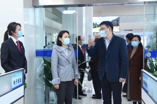 淮安市人大常委会副主任周茂萱调研《人大代表替你问》节目代表建议