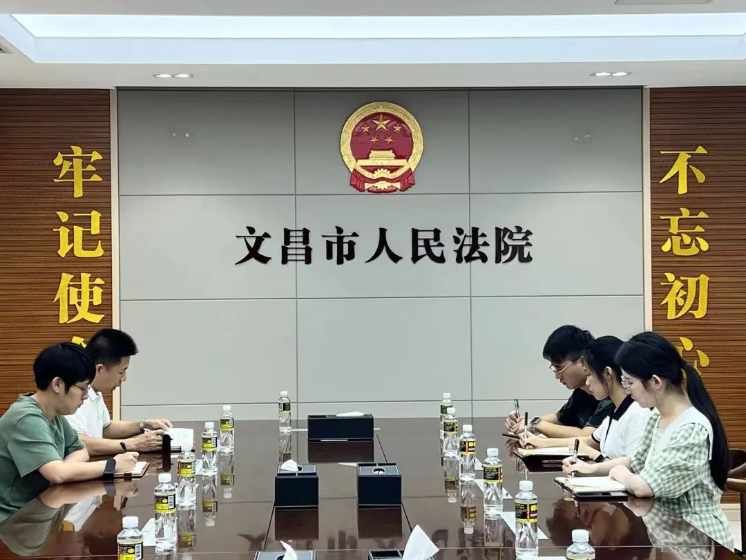 海南服装定制：时尚产业的新星