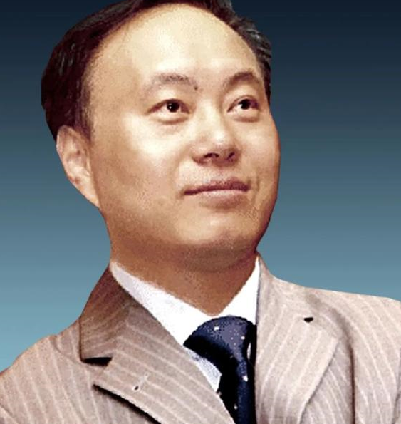 江苏人施正荣,公费出国留学,留美不归,多年后归国创办无锡尚德