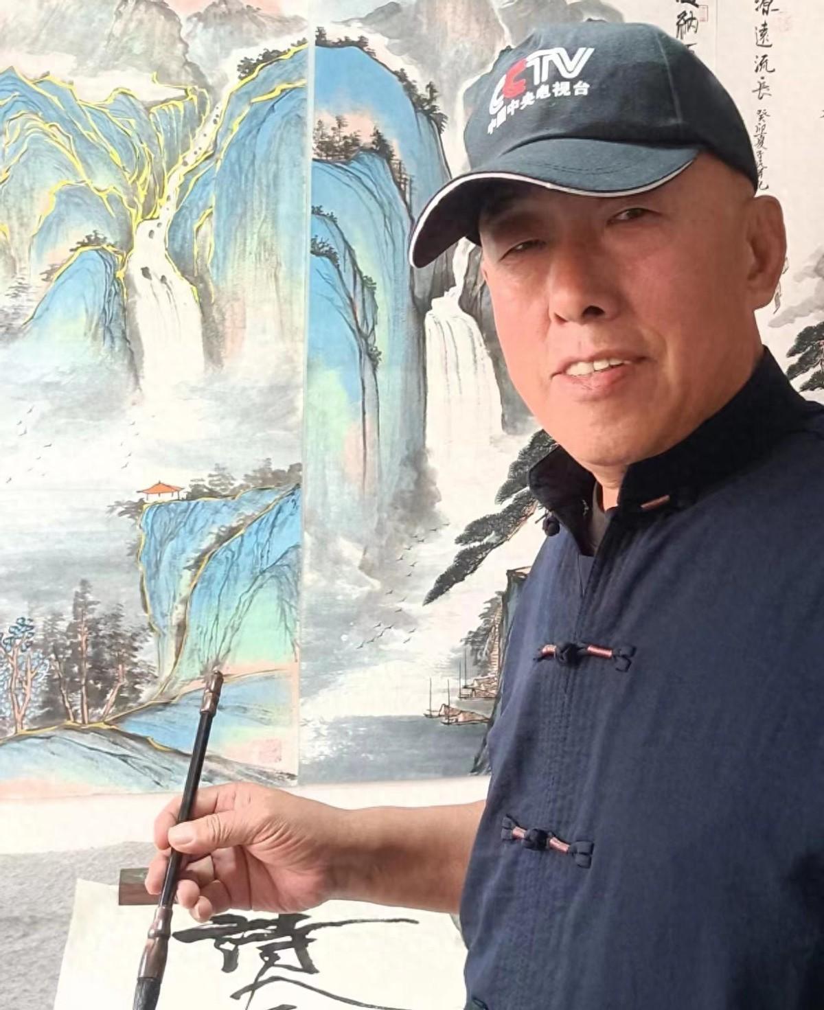 画院龙瑞先生弟子,cctv美丽中国首席特约画家,冀北名家书画院名誉院长