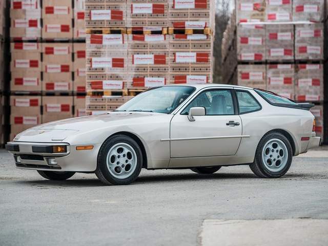 保時捷 944 很成功的非典型porsche跑車