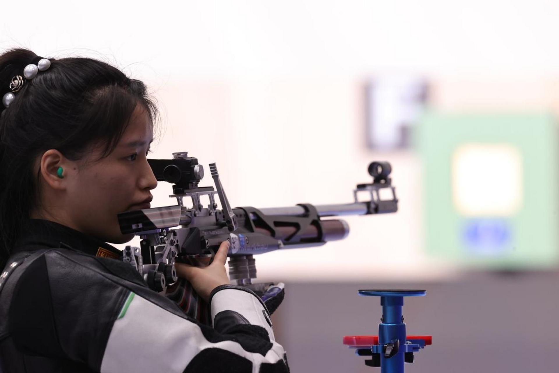 成都大运会|射击——女子10米气步枪:中国选手邢航摘铜牌 2023年7月29