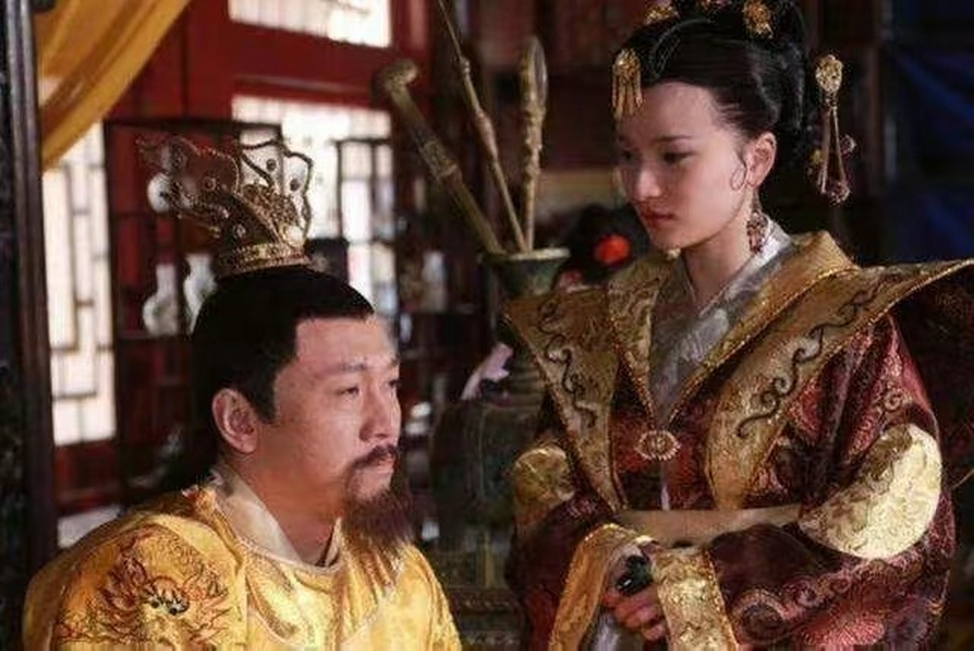 1641年,闯王李自成攻入洛阳,打下福王王府,并俘虏福王朱常洵,随后