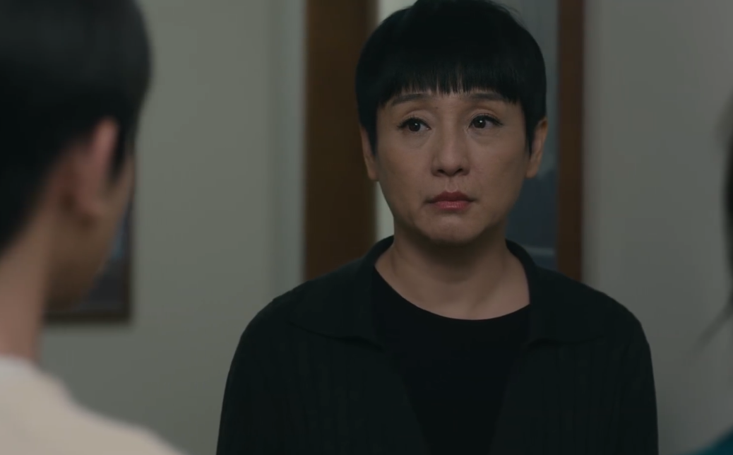 追光的日子:高远伤疤被揭!把儿子当杀人凶手的亲妈,不配当医者