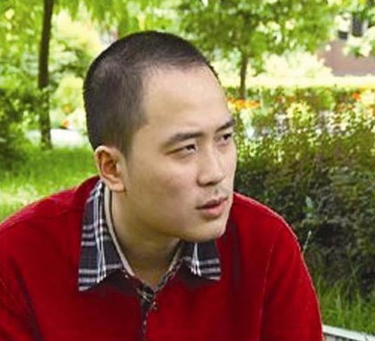 四川考霸张非:先后考上复旦,北大,清华三所学校,却屡遭劝退