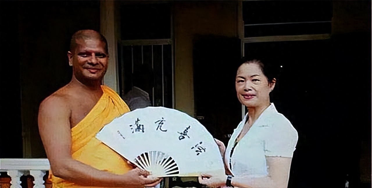 许世吟娥在听了父亲的话之后,心里也感慨良多,她选择继续留在中国,做