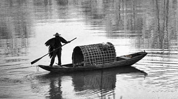 民间故事:男子妻子怀胎二十四月,生下的却是蛇头,注定不平凡!