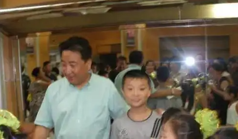 24年过去了,那个说要替姜昆养老送终的孤儿姜河,如今兑现承诺了吗