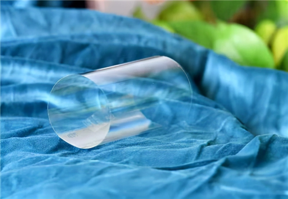 柔性显示产业高速增长,惠晶显示超薄柔性玻璃复合材料超三星