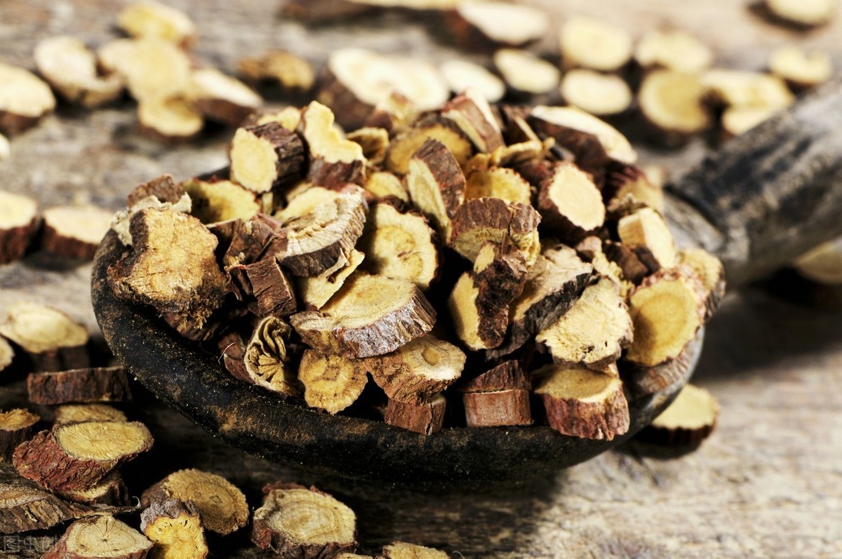 老樵聊三农:甘草的种植技术及亩产收益分析(详解)