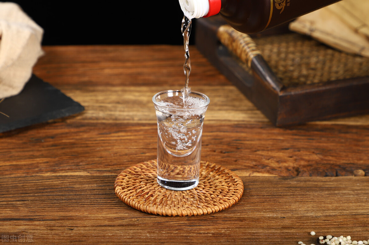 倒酒时要拉酒线,和酒质有关系么?