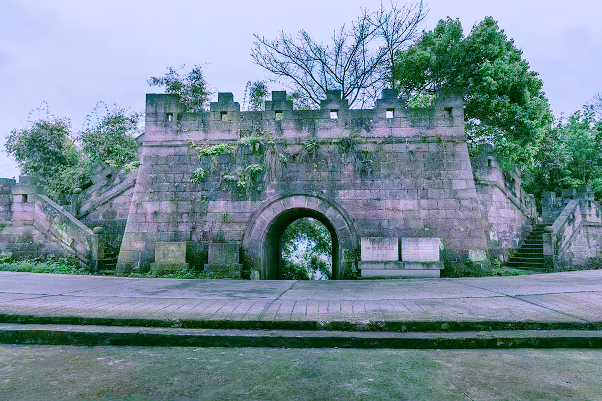 泸州宋代古城,曾用来抵抗蒙古军队,如今却与自然融为了一体