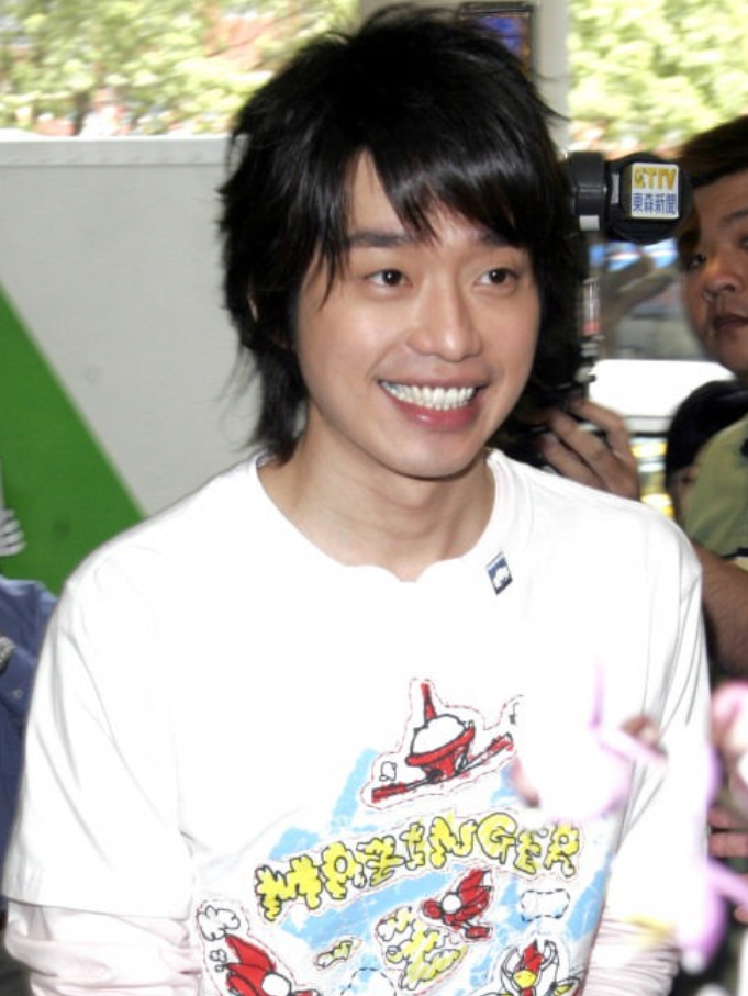 退学替家人还债,一首歌红遍大江南北,张栋梁为何在巅峰时隐退?