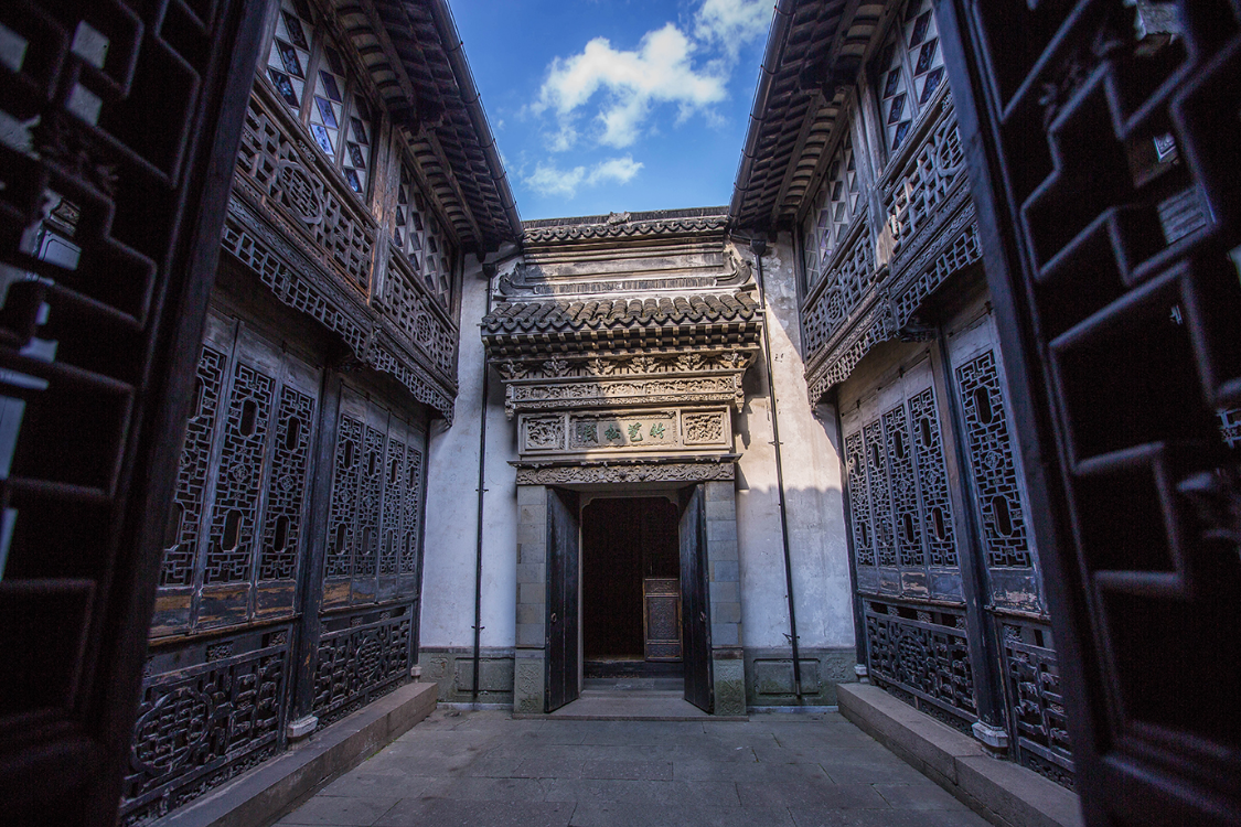 南浔古镇的张石铭旧宅,一块玻璃价值一两黄金,如今可换一套房子