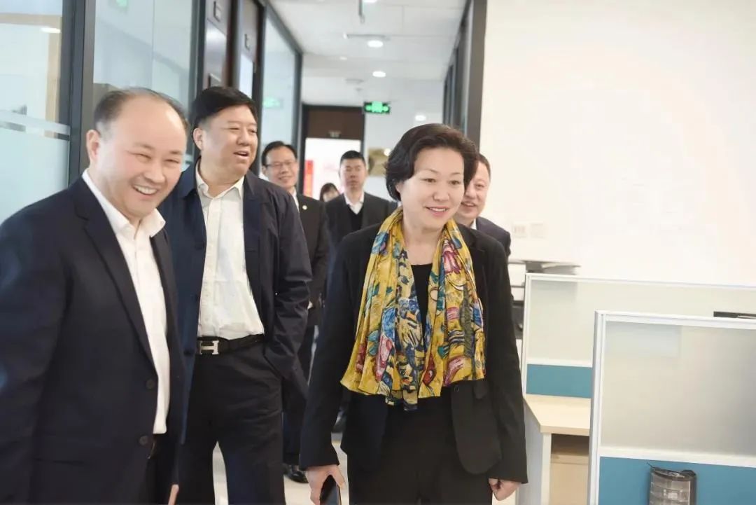 【重点关注】省司法厅一级巡视员迟丽华调研济南市中小型律师事务所