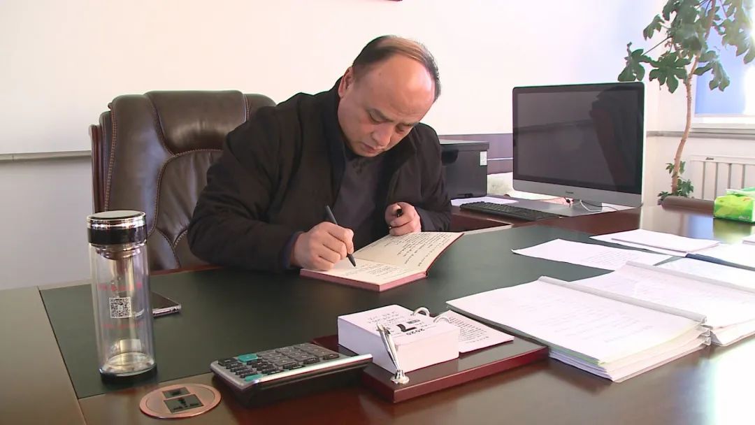 人大代表孟祥辉:为民服务 促村发展