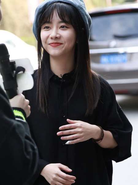 谭松韵真身曝光原来她这么高