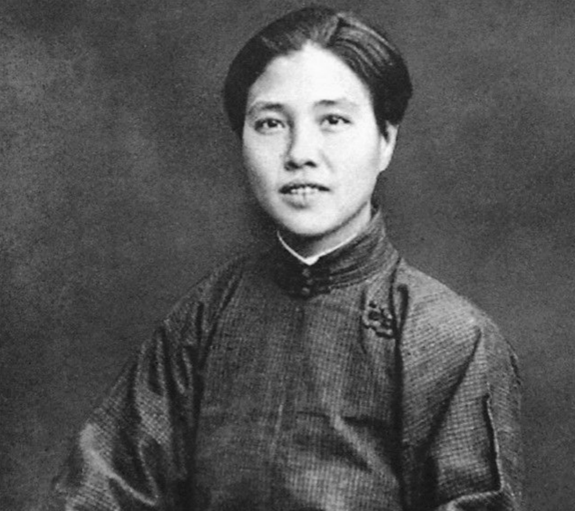 1928年向警予牺牲,遗体被偷埋山坳,前夫发文悼念,儿女皆有所成