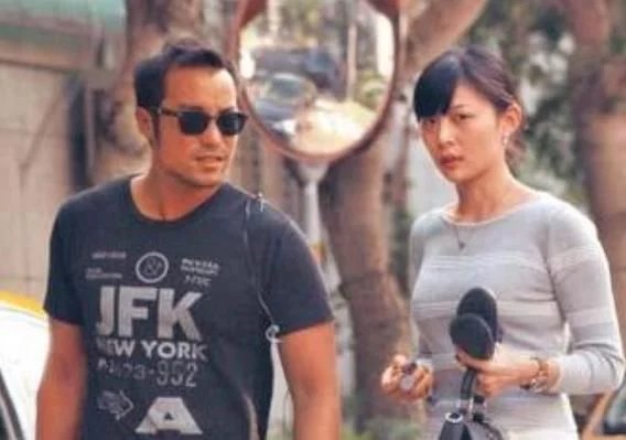 他是万茜前男友,分手后与前任复合,两人结婚生子