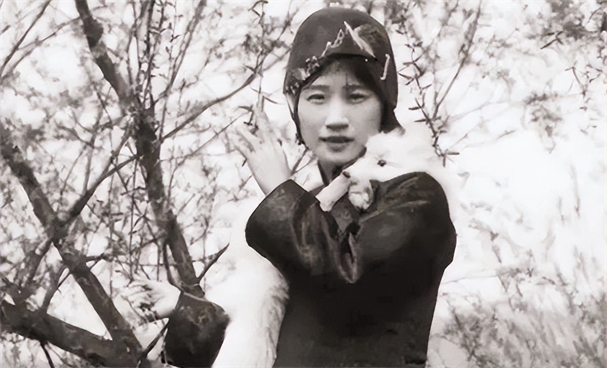 翁瑞午:为供养陆小曼,压缩妻女生活费,将死时她竟冷眼旁观