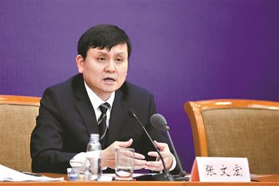 复旦大学附属华山医院感染科主任张文宏: "北京的做法非常智慧"