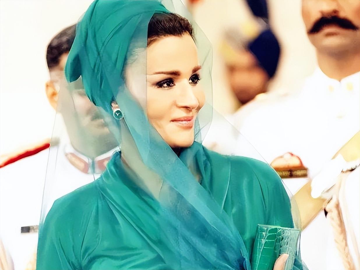 卡塔尔王妃莫扎图片图片