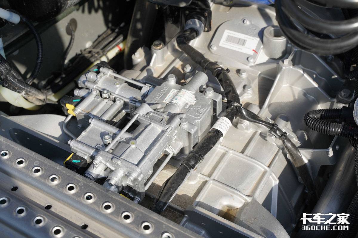 51%热效率610马力潍柴发动机,重汽汕德卡g7s牵引车深度解析