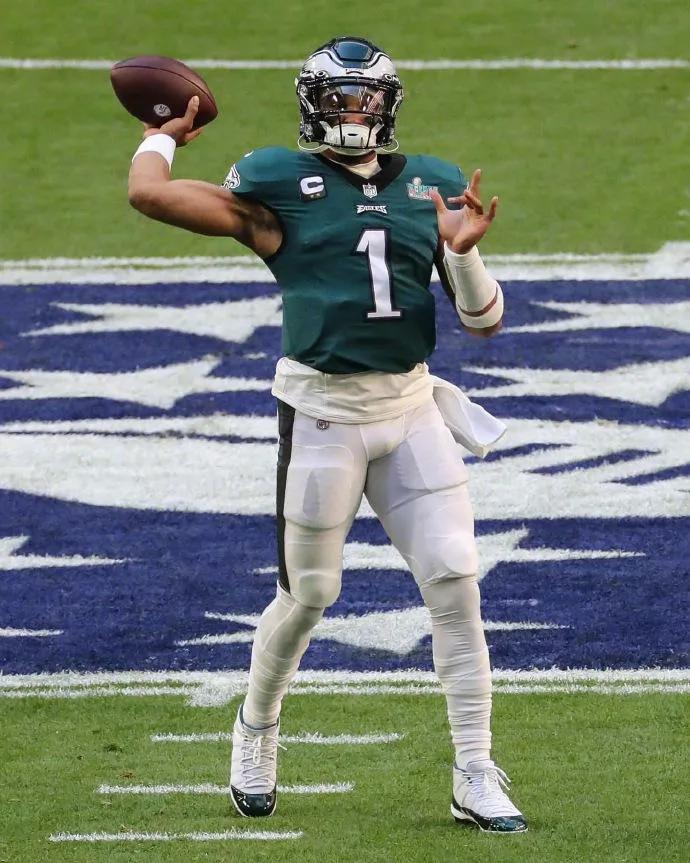 酋长38:35老鹰夺得超级碗,马霍姆斯fmvp,nfl在中国注定没有未来