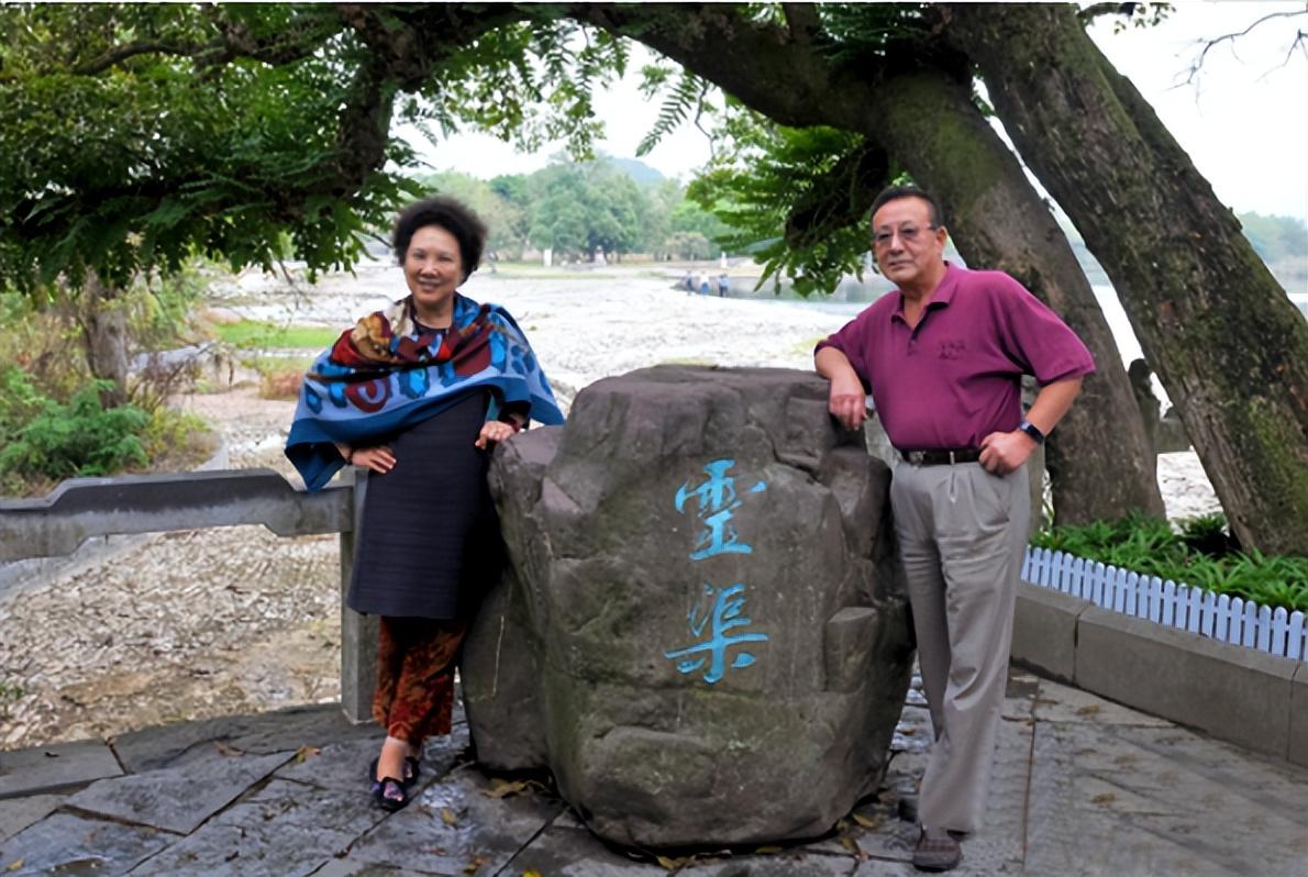 殷秀梅:不是程志的前妻,她的跨国婚姻生变?