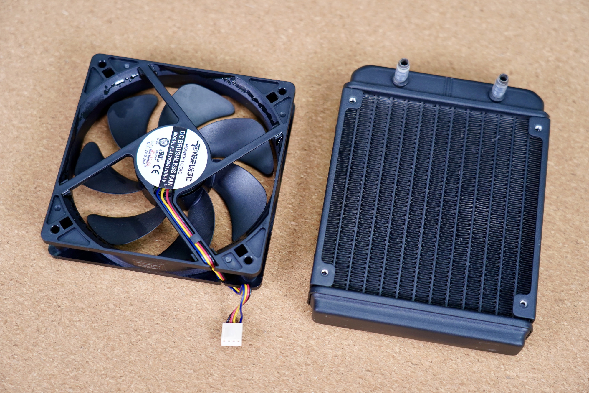 机械革命 / 机械师 / xmg 12代游戏本水冷散热拆解!