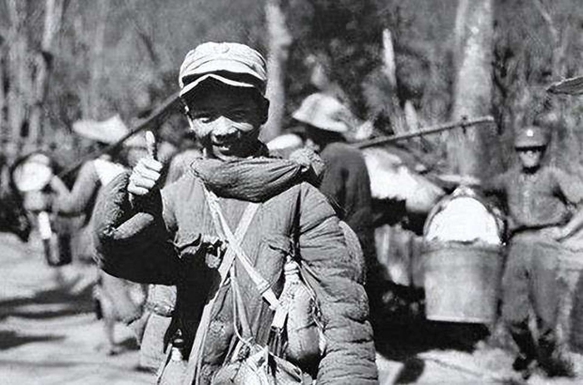 小红军张金龙是红三军团娃娃营的一员.